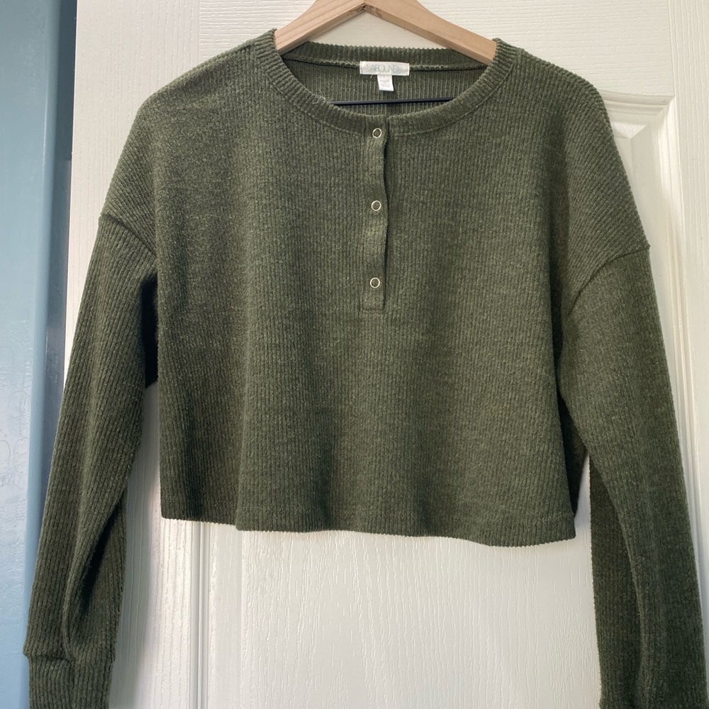 Abound Cropped Sweater, Size S